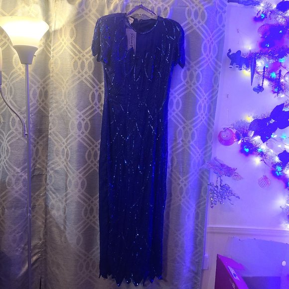Elegant sequin Evening/Cocktail dress - Picture 1 of 3